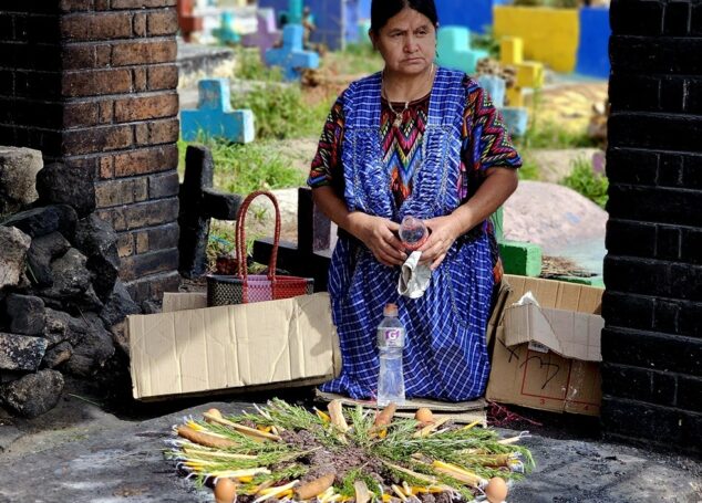 Ritualuri sub nori de tămâie: Misterele din Chichicastenango