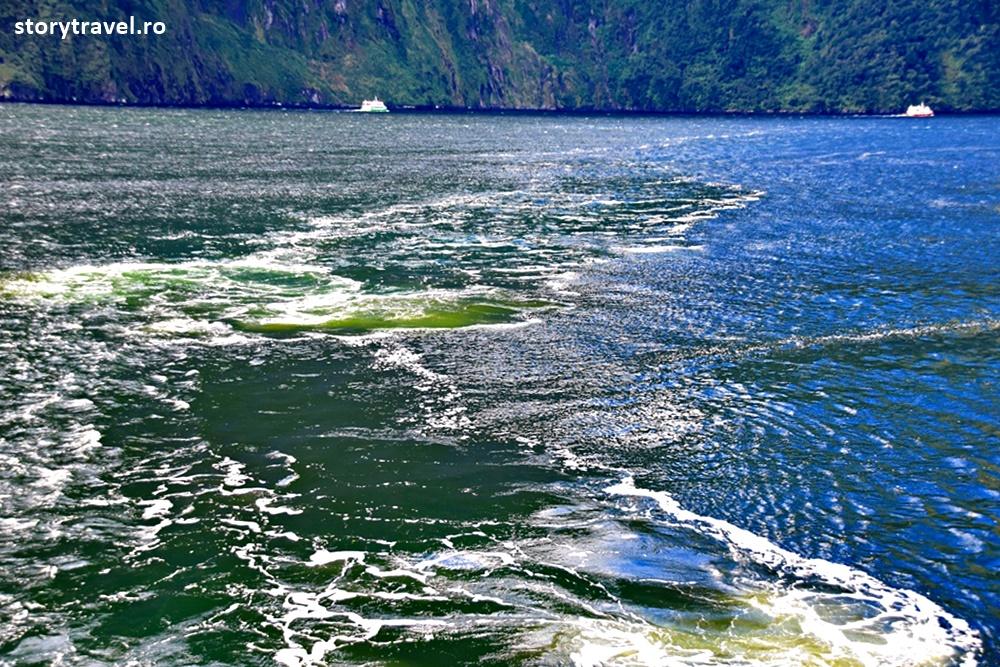 Milford Sound - 17.000 kilometri de casă - Story Travel